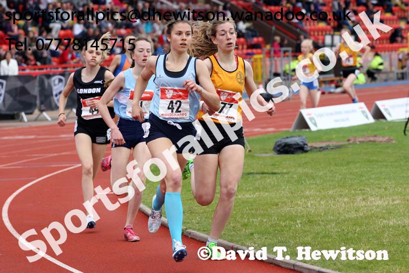 Inter girls 1500 metres, English Schools Track and Field. Photo: David T. Hewitson/Sports for All Pics